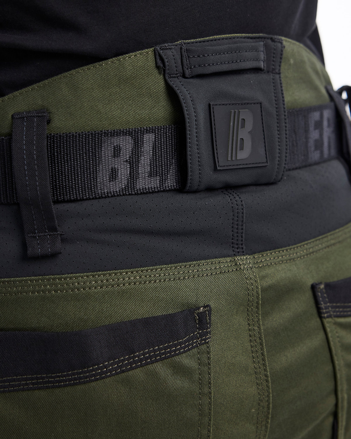 Blåkläder Damen 7175 Arbeitsshorts Striker – waldgrün/schwarz
